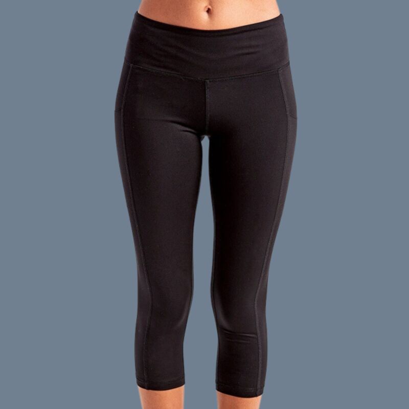 Women's Performance Calf-Length Leggings Thumbnail